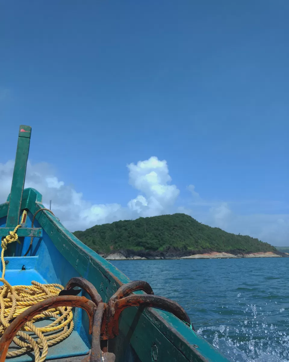 Photo of Half Moon Beach, Gokarna, Karnataka, India by Aashish M Pawgi