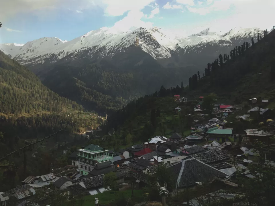 Photo of Tosh, Himachal Pradesh, India by Aashish M Pawgi