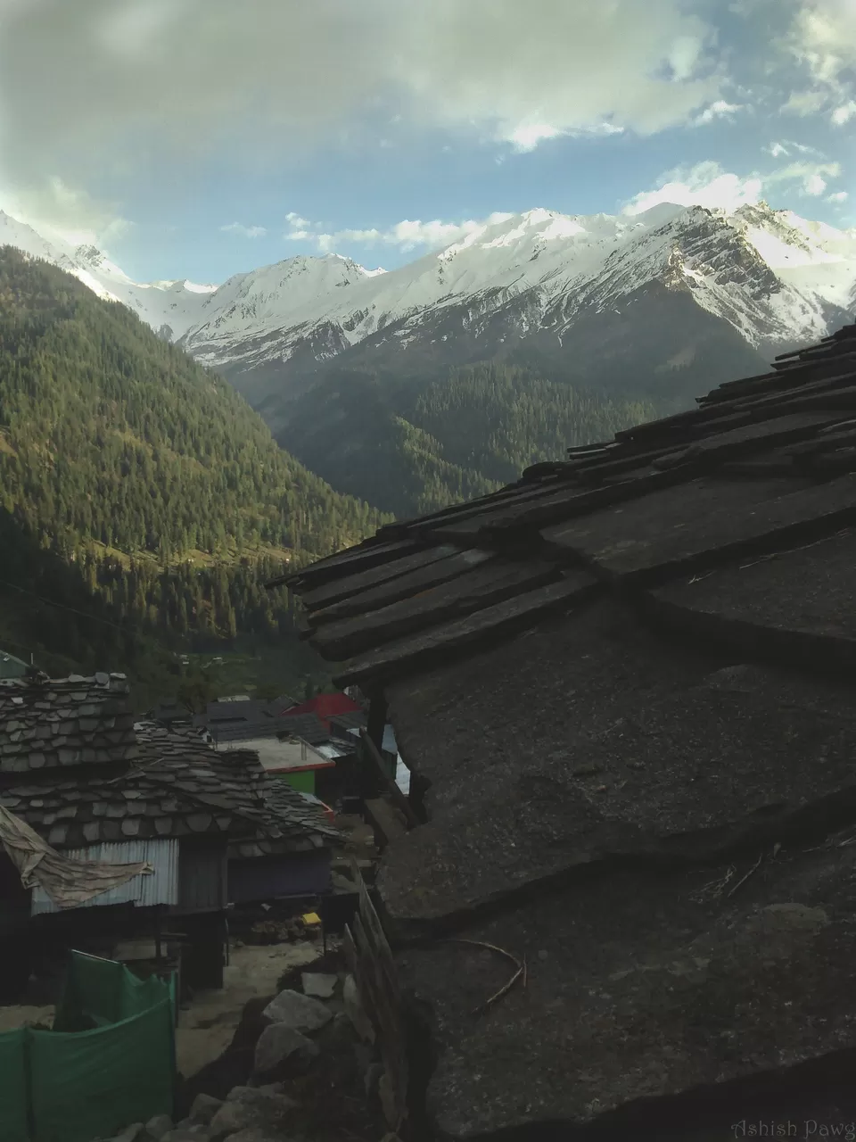 Photo of Tosh, Himachal Pradesh, India by Aashish M Pawgi