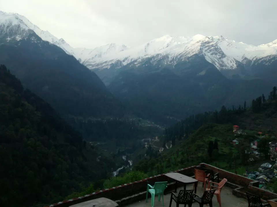 Photo of Pink Floyd Cafe, Tosh, Himachal Pradesh, India by Aashish M Pawgi