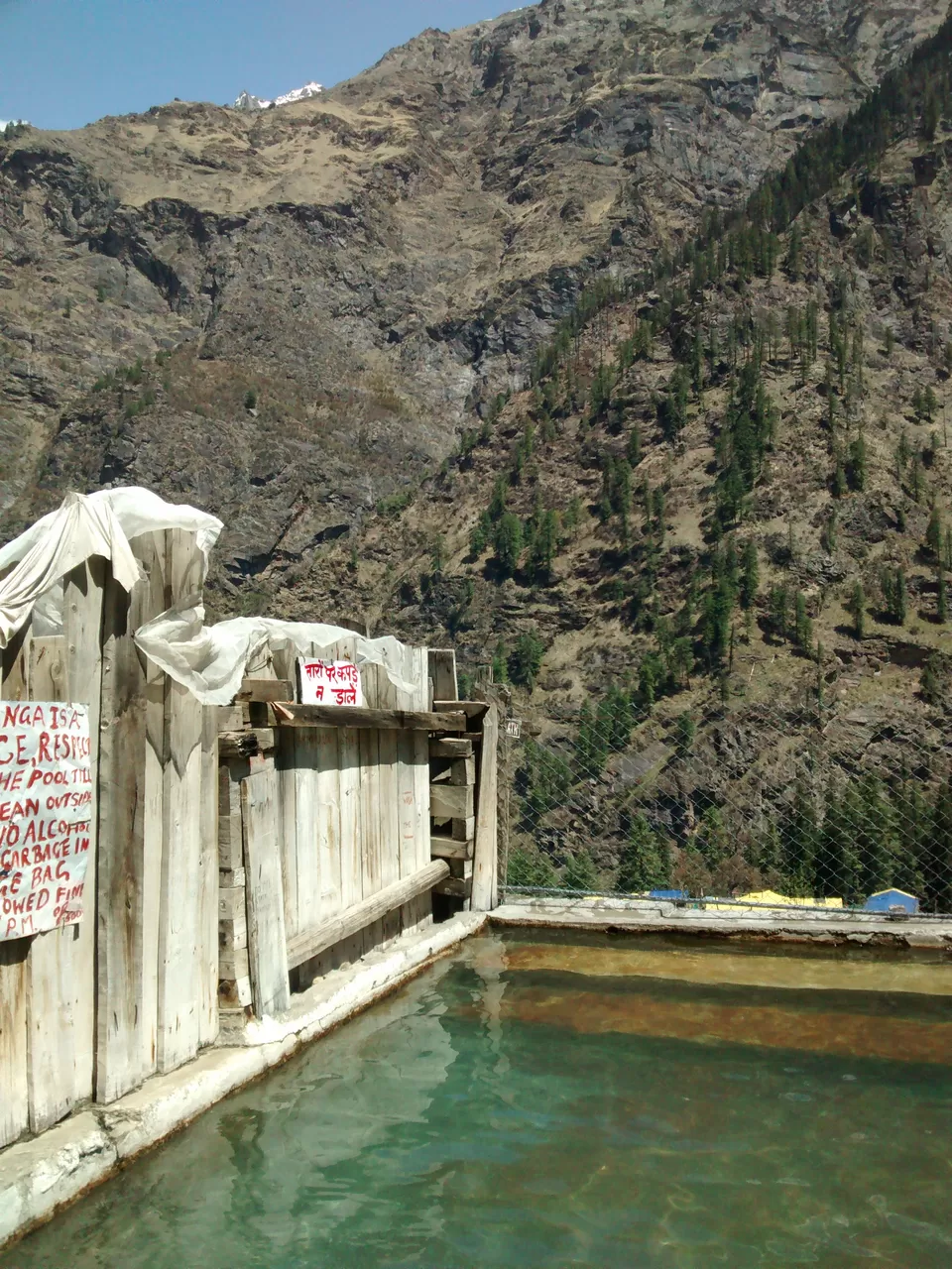 Photo of Hot Spring, Khir Ganga, Himachal Pradesh, India by Aashish M Pawgi
