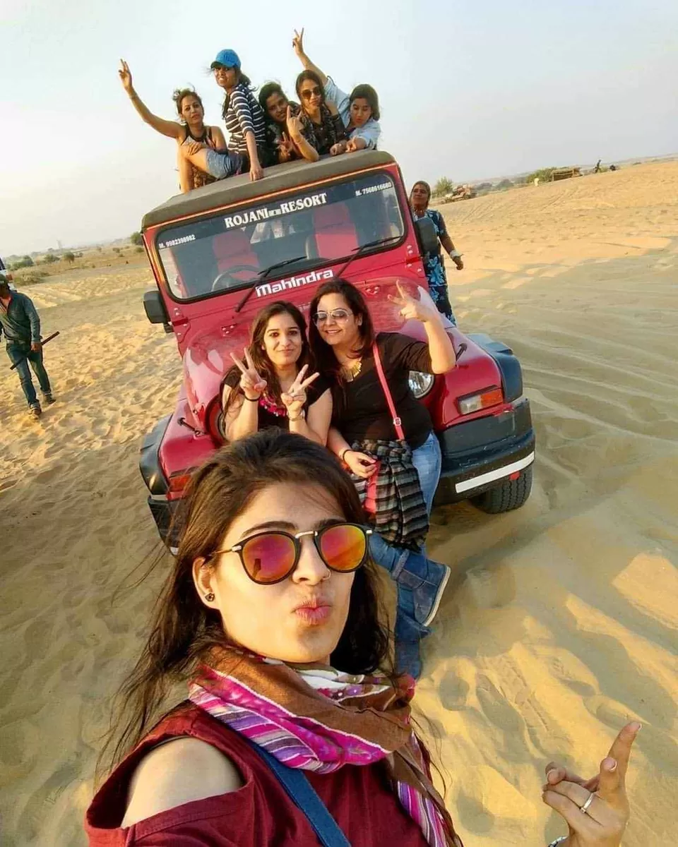Photo of 8 Delhi Girls | Sleeper Coach | Total Mess | Memorable AF #LifeOnATrain by Simi