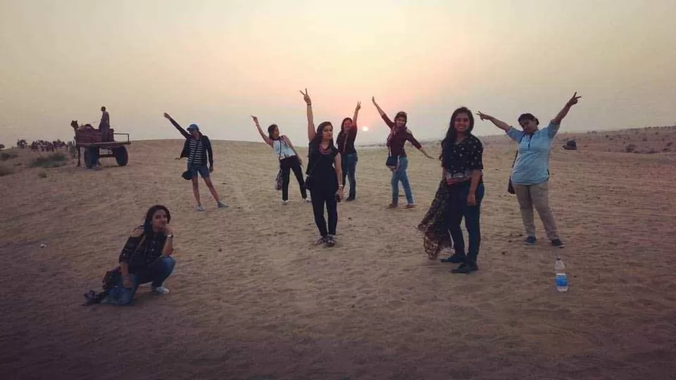 Photo of 8 Delhi Girls | Sleeper Coach | Total Mess | Memorable AF #LifeOnATrain by Simi