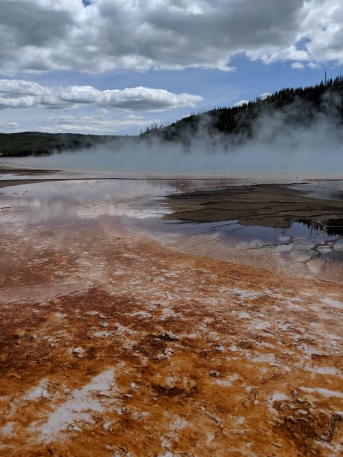 Photo of Yellowstone National Park - Sightseeing by Isha