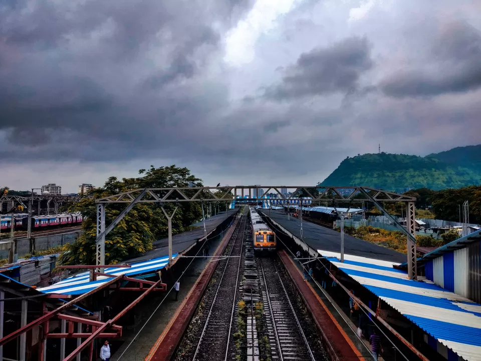 Photo of Life in a Mumbai Local by Nauman