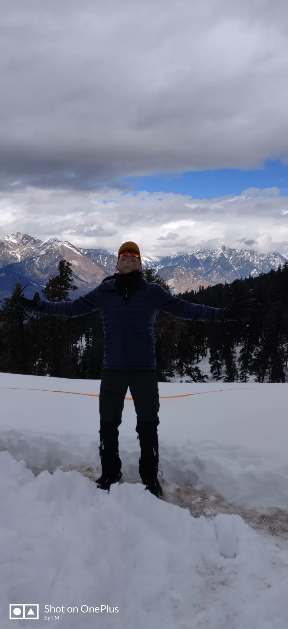 Photo of Kedarkantha - My First Encounter With Snow Trek by Tanmay Mankad