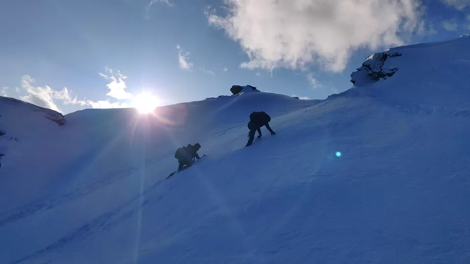 Photo of Kedarkantha - My First Encounter With Snow Trek by Tanmay Mankad