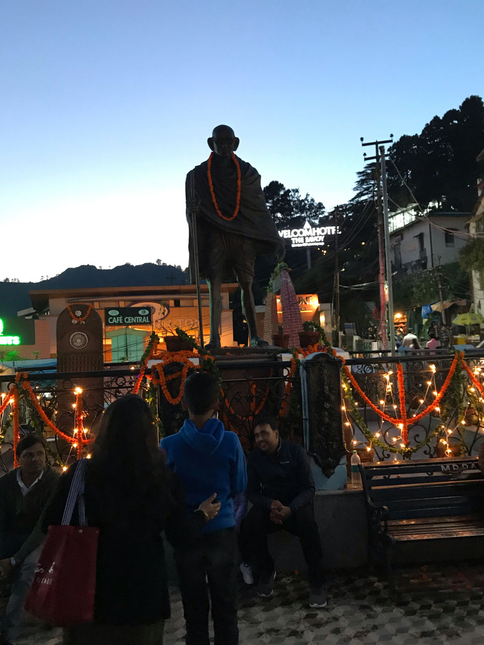 Photo of The Mall Road, Mussoorie, Uttarakhand, India by Anand Jha