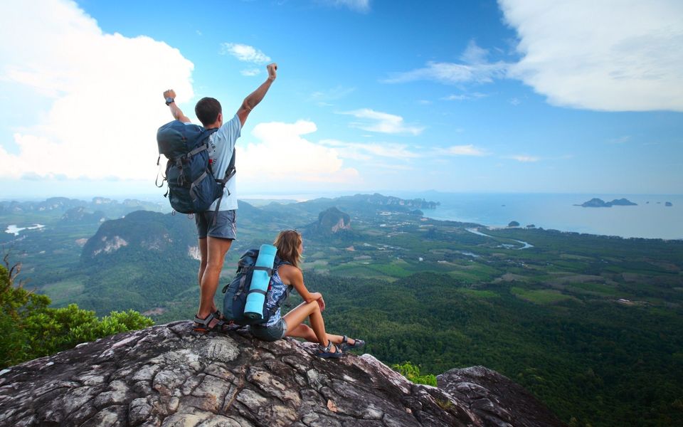 Photo of 10 Reasons Why It’s Amazing To Date Someone Who Loves Travelling 2/2 by Postcard Chronicles