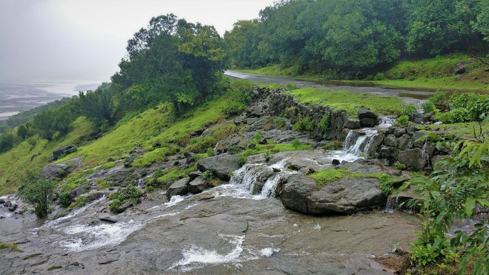 Photo of Bhandardara (near Igatpuri), Western Ghats 2/6 by Nisha Harbola
