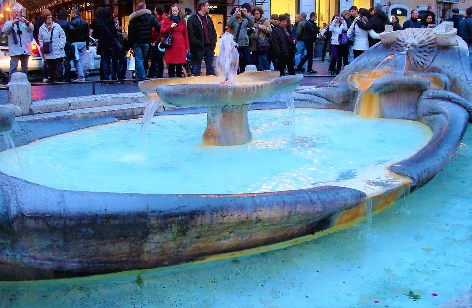 Photo of Barcaccia Fountain, Piazza di Spagna, Rome, Metropolitan City of Rome, Italy by Nisha Harbola