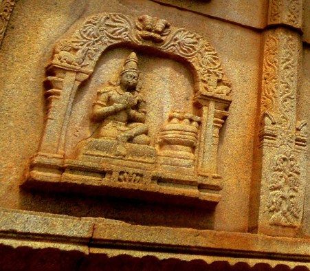 Photo of Hampi : Ramayana Recitals in Rocks 2/13 by Winnie Karnik