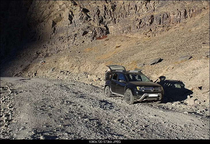 Photo of Keylong Sarai, Keylong-Leh Road, Killingsarai, Himachal Pradesh, India by Shreyas Macwan