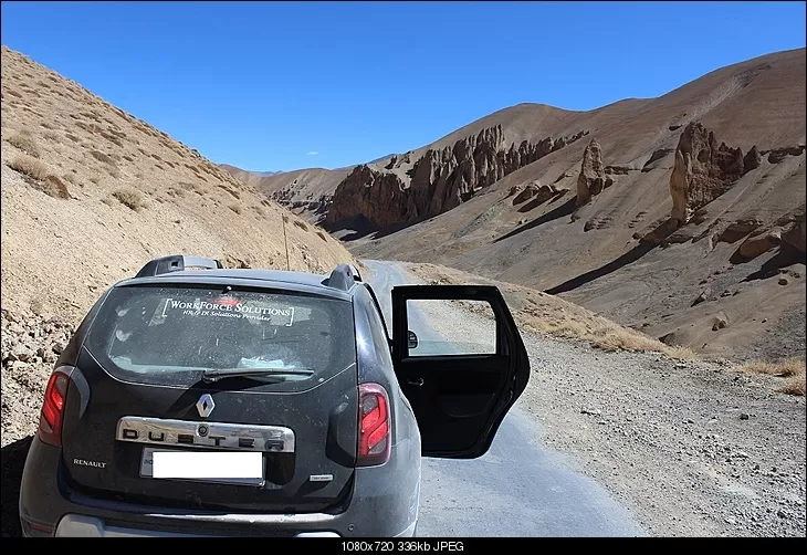Photo of Lachulung La 5065 m by Shreyas Macwan