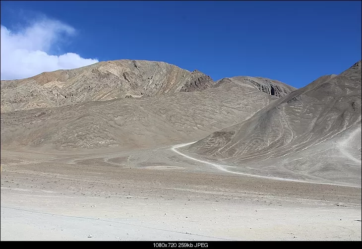 Photo of Magnetic Hill, Srinagar - Ladakh Highway, Leh by Shreyas Macwan