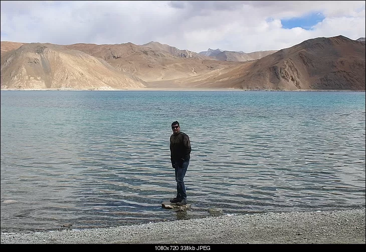 Photo of Pangong Lake by Shreyas Macwan