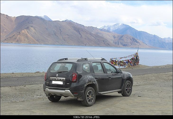Photo of Pangong Lake by Shreyas Macwan