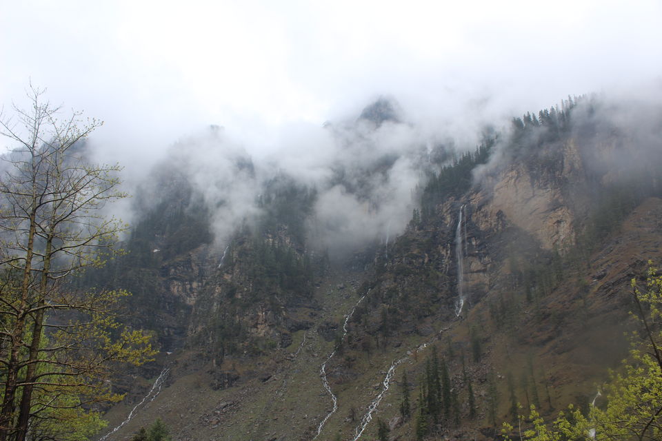 Photo of Gulaba Viewpoint, Kothi, Himachal Pradesh, India by Shreyas Macwan