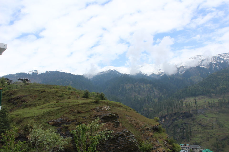 Photo of Clifftop Cottages, National Highway 21, Manali, Himachal Pradesh, India by Shreyas Macwan