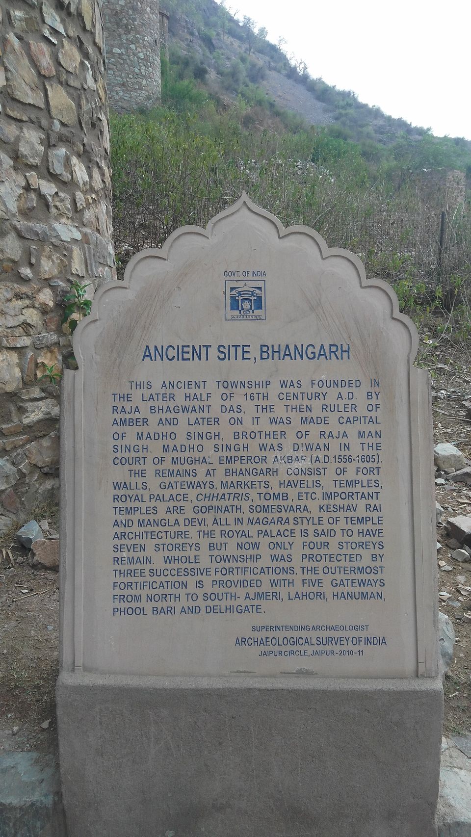 Inside Bhangarh Fort – The Most Haunted Place In India - Tripoto