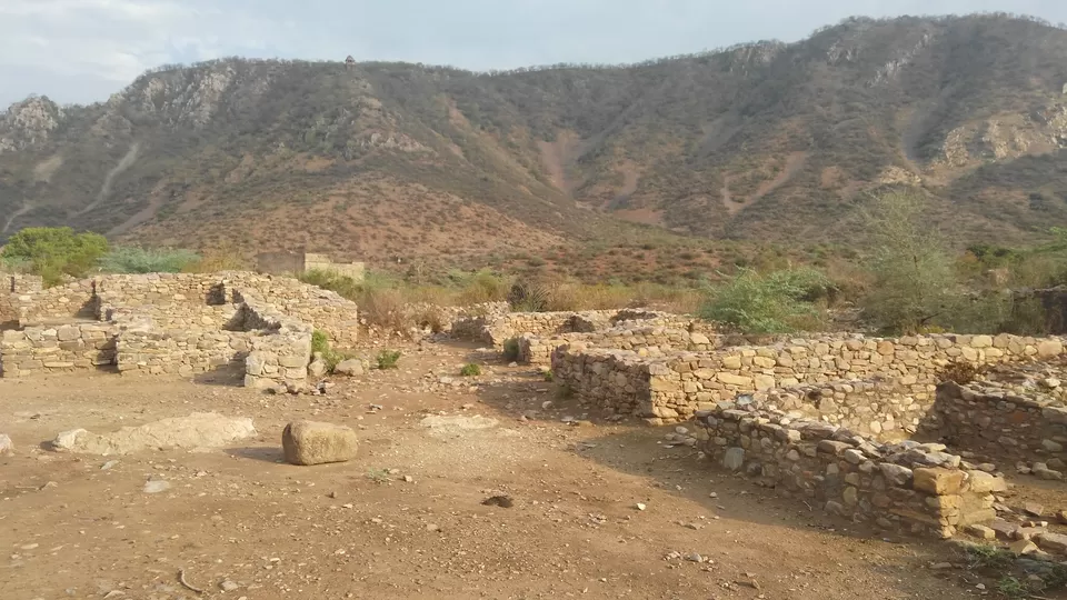 Photo of Bhangarh Fort, Bhangarh, Rajasthan, India by Shreyas Macwan