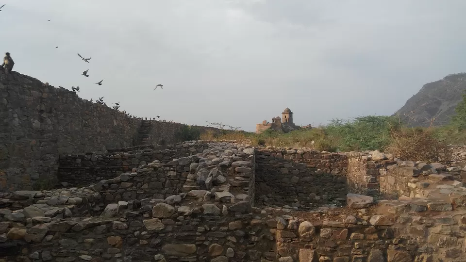 Photo of Bhangarh Fort, Bhangarh, Rajasthan, India by Shreyas Macwan