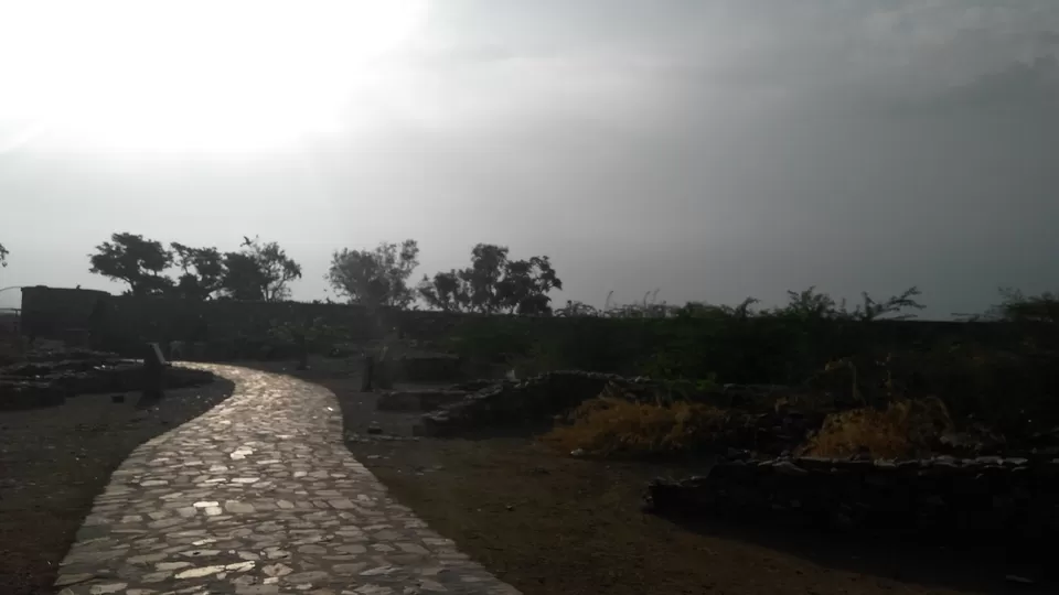 Photo of Bhangarh Fort, Bhangarh, Rajasthan, India by Shreyas Macwan