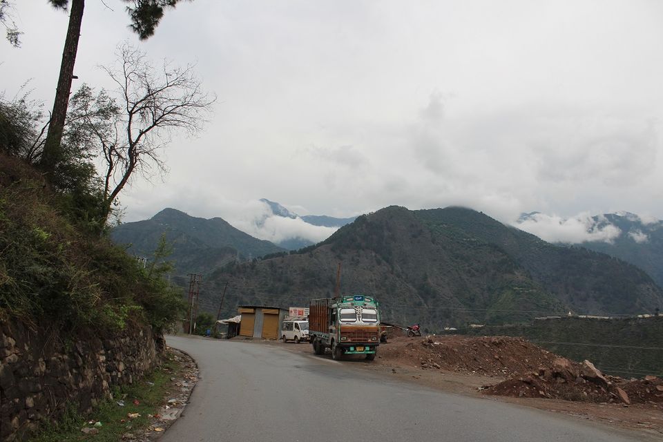 Photo of Ladakh: Four Idiots & One XUV500: Part-1. (Ahmedabad to Sonamarg) by Shreyas Macwan