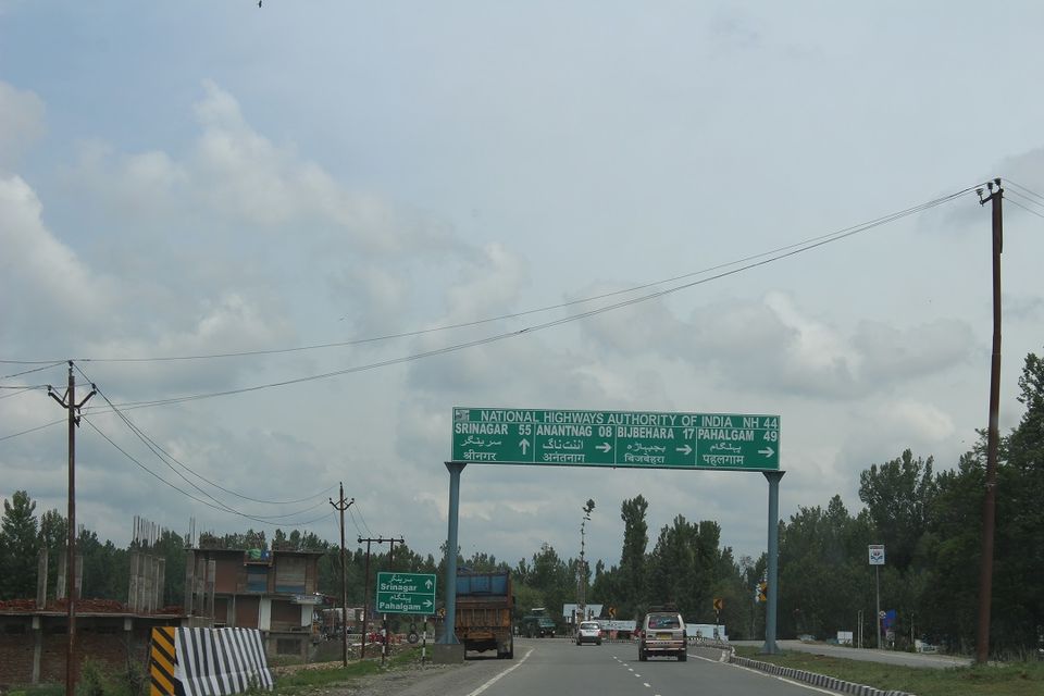 Photo of Ladakh: Four Idiots & One XUV500: Part-1. (Ahmedabad to Sonamarg) by Shreyas Macwan