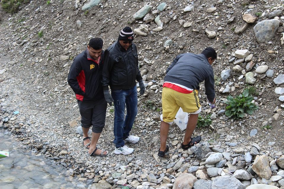 Photo of Ladakh: Four Idiots & One XUV500: Part-2. (Sonamarg to Lamayuru) by Shreyas Macwan
