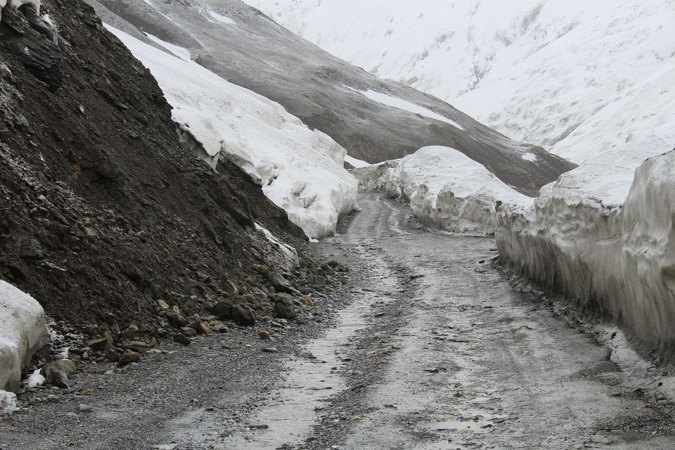 Photo of Ladakh: Four Idiots & One XUV500: Part-2. (Sonamarg to Lamayuru) by Shreyas Macwan