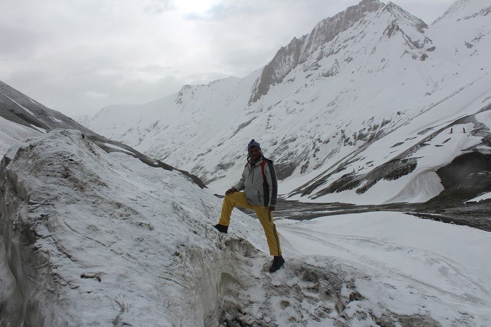 Photo of Ladakh: Four Idiots & One XUV500: Part-2. (Sonamarg to Lamayuru) by Shreyas Macwan