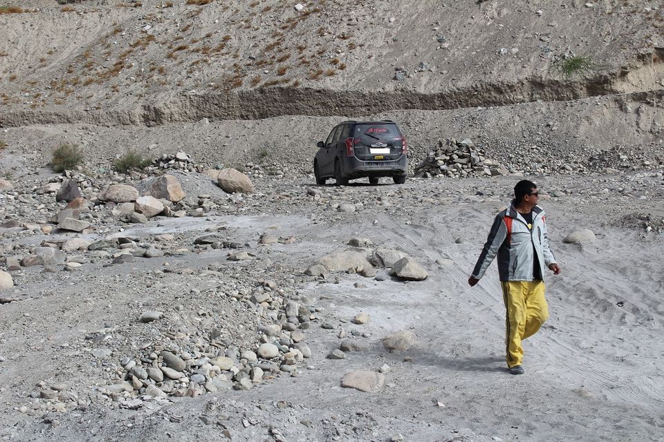 Photo of Ladakh: Four Idiots & One XUV500: Part-3. (Lamayuru to Leh) by Shreyas Macwan