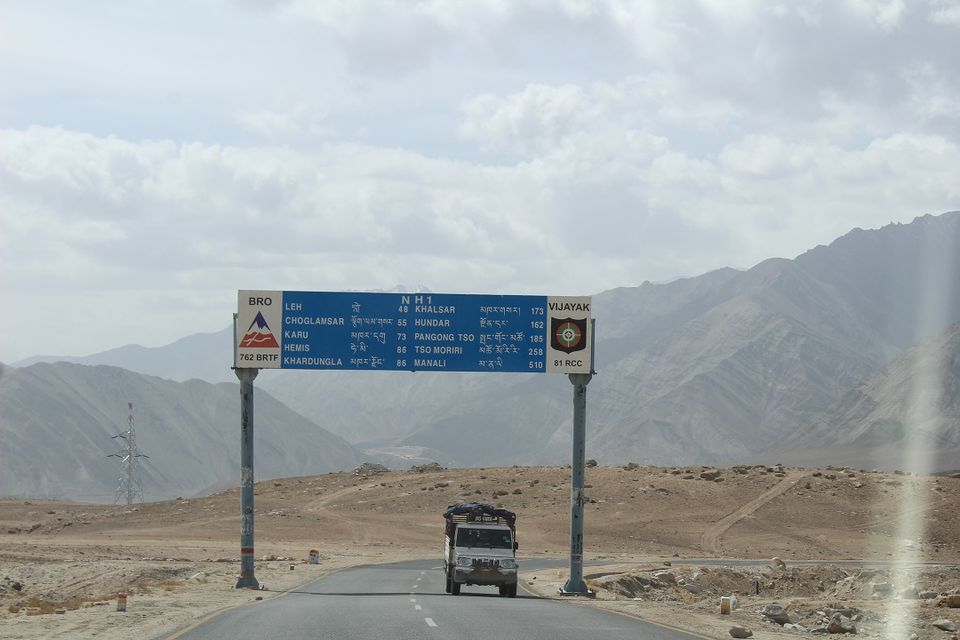 Photo of Ladakh: Four Idiots & One XUV500: Part-3. (Lamayuru to Leh) by Shreyas Macwan
