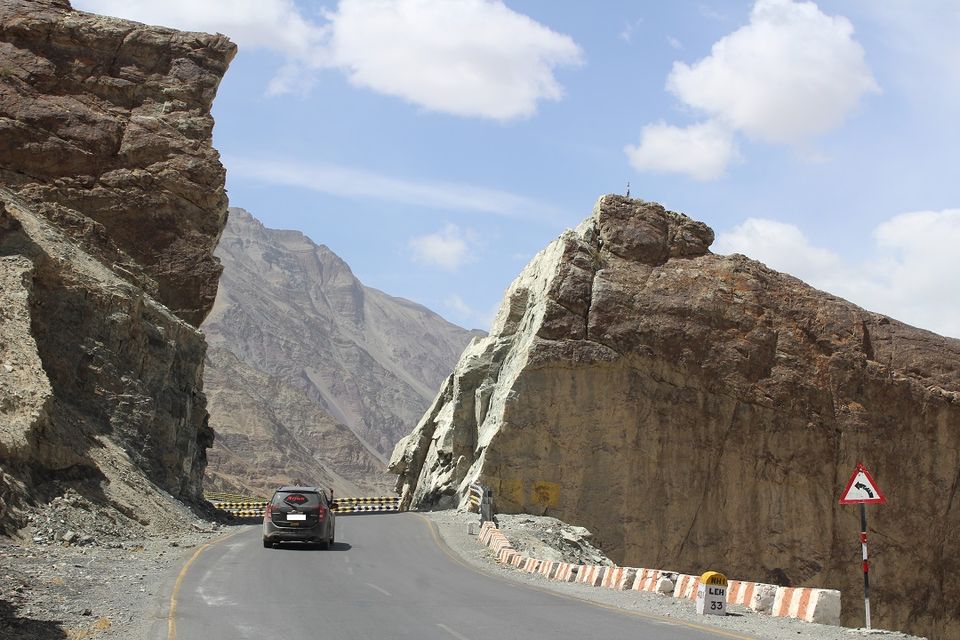 Photo of Ladakh: Four Idiots & One XUV500: Part-3. (Lamayuru to Leh) by Shreyas Macwan