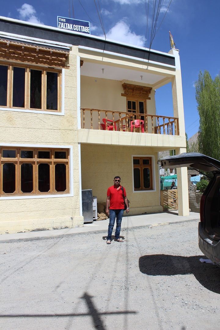 Photo of Ladakh: Four Idiots & One XUV500: Part-3. (Lamayuru to Leh) by Shreyas Macwan