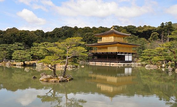 Photo of Travelling in Japan - A guide to experiencing the true flavors of The Land of The Rising Sun. 6/12 by Arvind Balaji Kakade