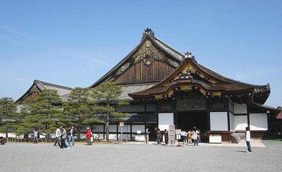 Photo of Travelling in Japan - A guide to experiencing the true flavors of The Land of The Rising Sun. 4/12 by Arvind Balaji Kakade