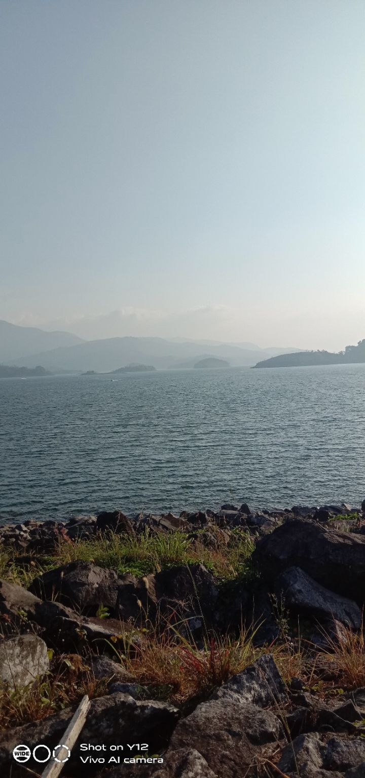 Photo of Banasura Sagar Dam, Padinjarathara, Kerala by Aravinth K