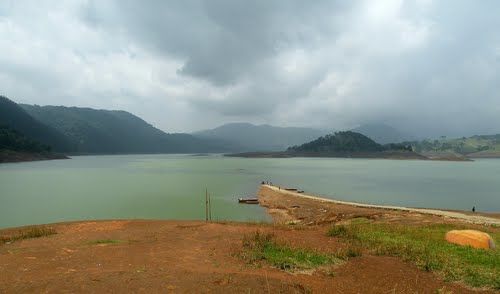 Photo of Umiam Lake, East Khasi Hills, Meghalaya, India by Chetna Khetawat (The Vagabond Dreamer)