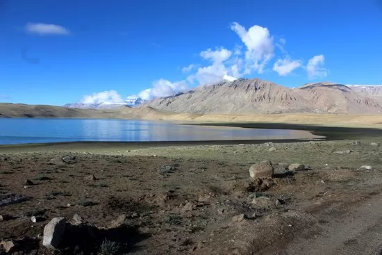 Photo of Kyagar Tso by Chetna Khetawat (The Vagabond Dreamer)