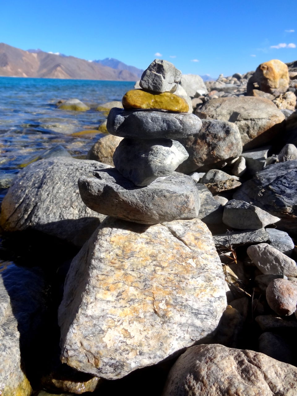 Photo of Pangong Tso by Chetna Khetawat (The Vagabond Dreamer)