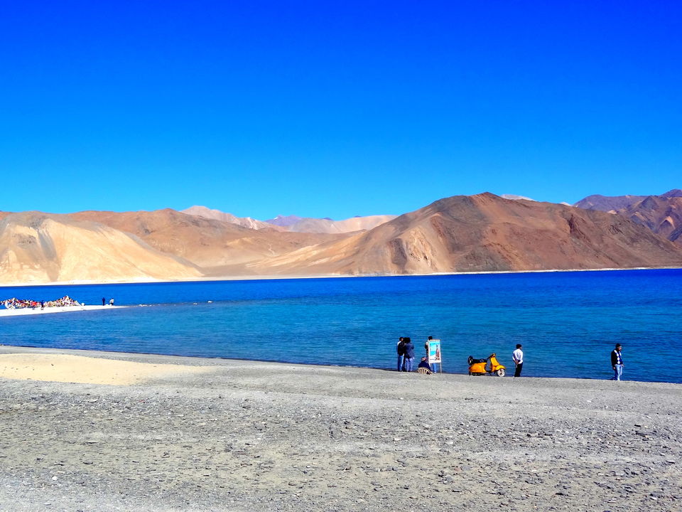 Photo of Pangong Tso by Chetna Khetawat (The Vagabond Dreamer)