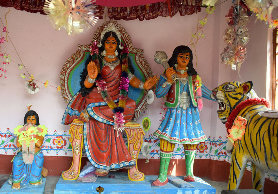 Photo of Pakhiralay, West Bengal, India by Chetna Khetawat (The Vagabond Dreamer)