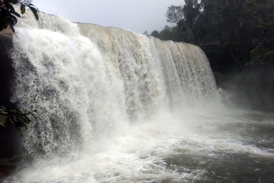 Photo of krang shuri waterfall, Meghalaya, India by Chetna Khetawat (The Vagabond Dreamer)
