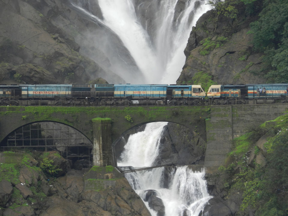 tourist places near goa railway station