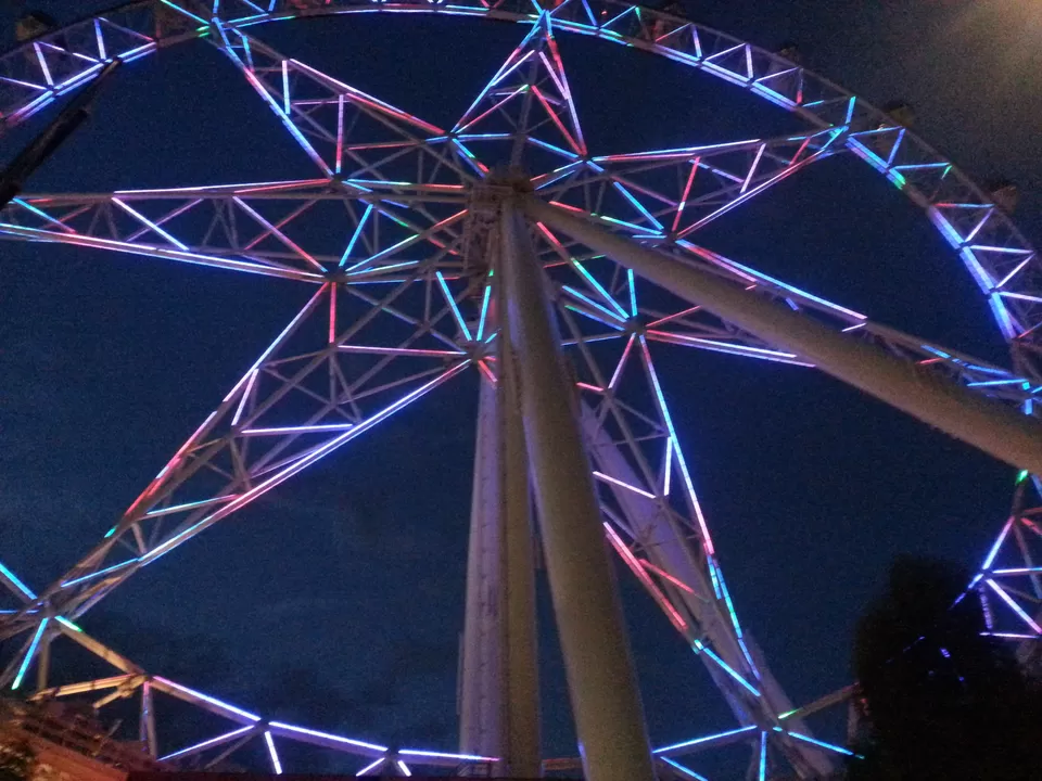 Photo of Melbourne Star, Footscray Road, Docklands VIC, Australia by My Travel Slate