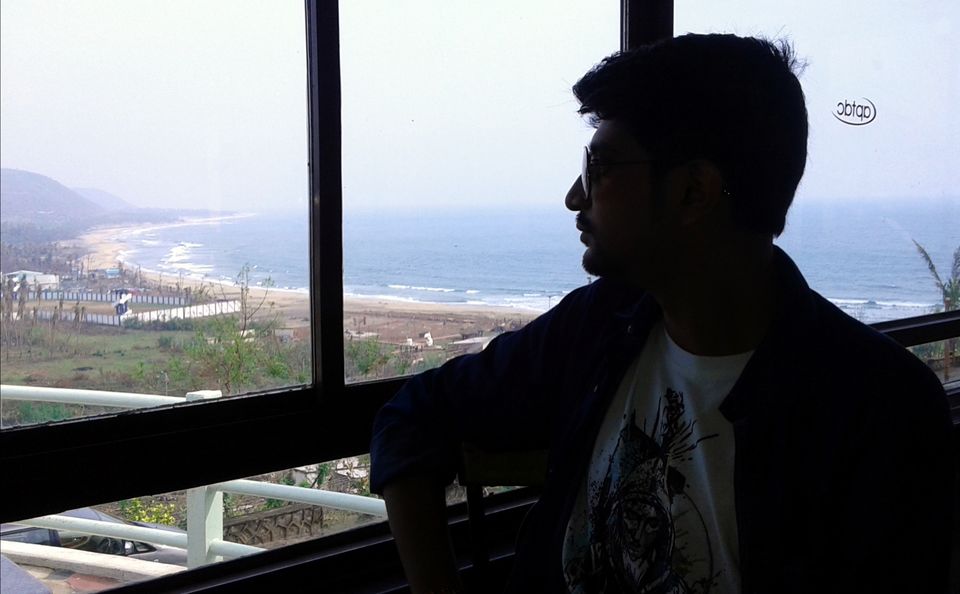 Photo of Vizag Visit #visakhapattanam #traveldiary #incredibleindia #andhrapradesh #beach #hill #throwback by Abhirup Saha