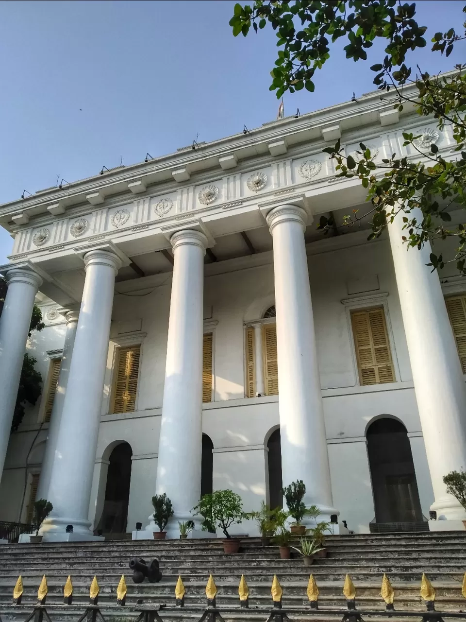 Photo of Colonial Calcutta #architecture #history #heritage #kolkata #cityofjoy #beautifulbengal #church by Abhirup Saha