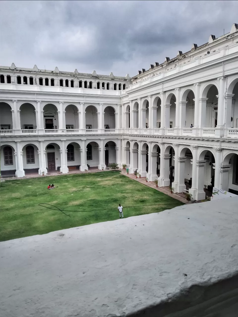 Photo of Colonial Calcutta #architecture #history #heritage #kolkata #cityofjoy #beautifulbengal #church by Abhirup Saha